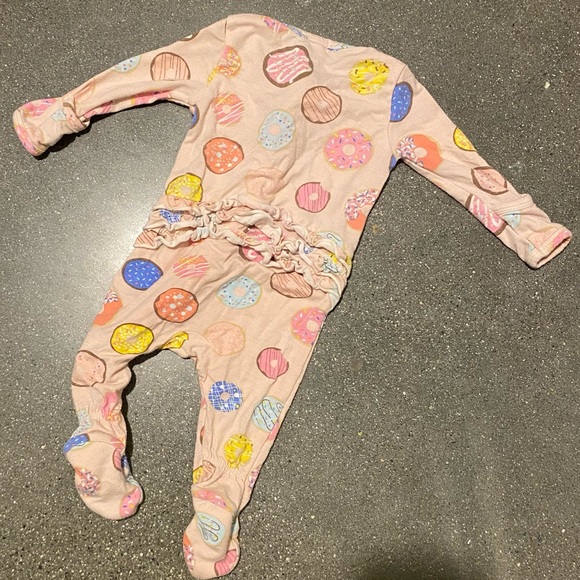 Angel Dear Girls 0-3 months Donut Zippered Footie Pajama Bamboo Pink Ruffle‎ - Picture 2 of 6